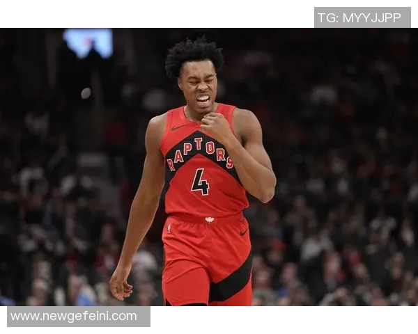 卡尔克布伦纳半场完美表现6中6轻松砍下13分4板1断1帽0失误 卡尔克布伦纳半场完美表现6中6轻松砍下13分4板1断1帽0失误