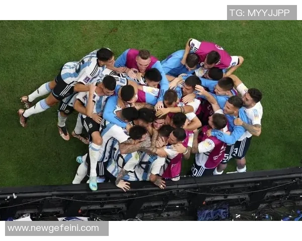 恩佐与罗梅罗重聚国家队兄弟情深共享马黛茶时光